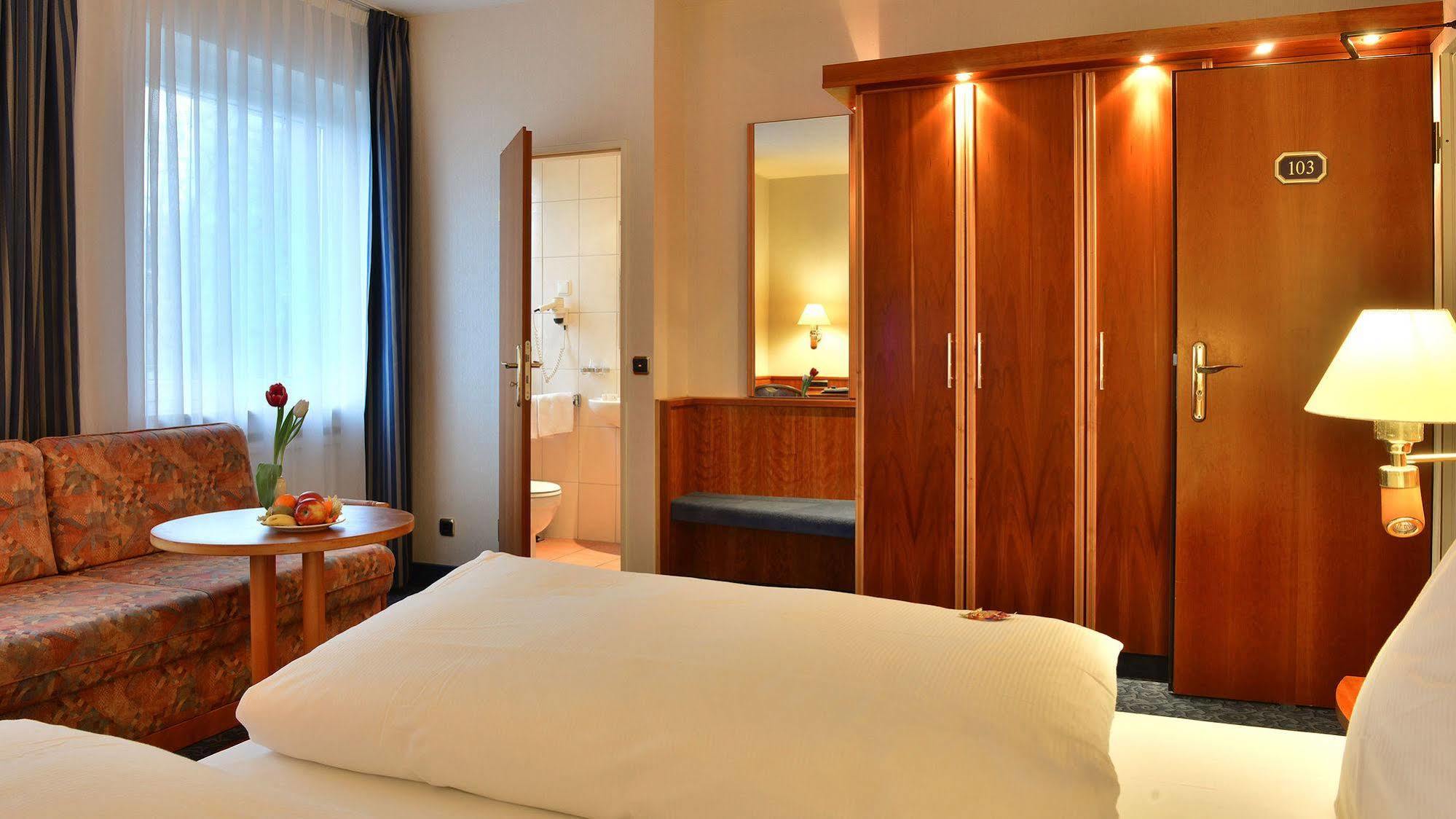 Hotel Ilbertz Garni Köln Kültér fotó